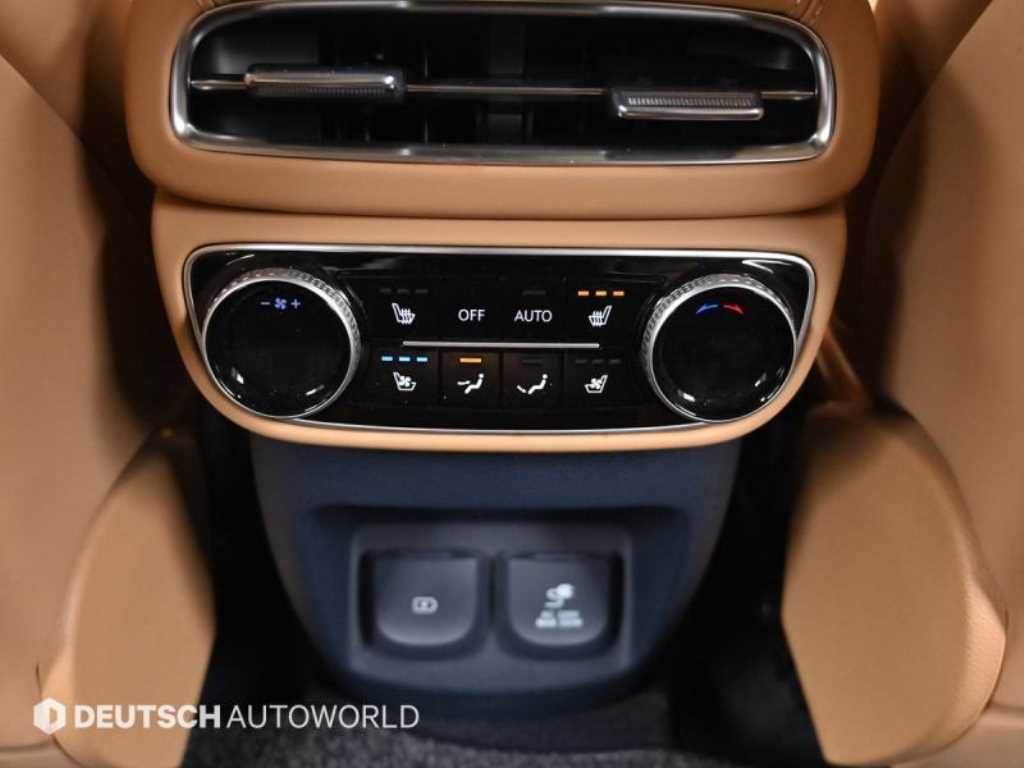 Genesis GV80 — photo 16