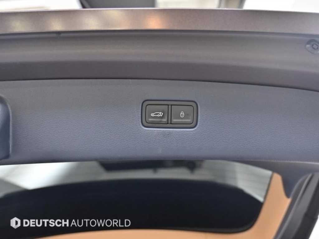 Genesis GV80 — photo 20