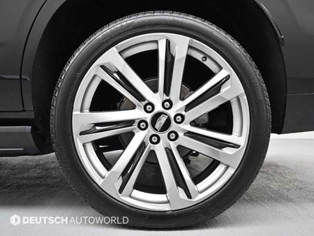 Cadillac Escalade — photo 05