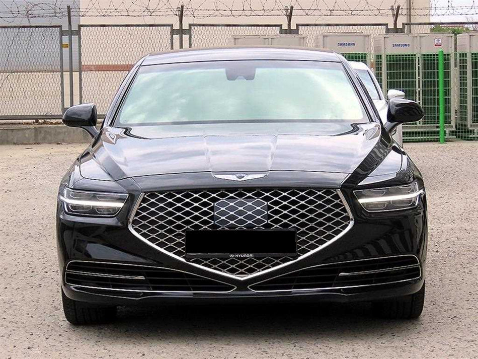 Genesis G90 — photo 01