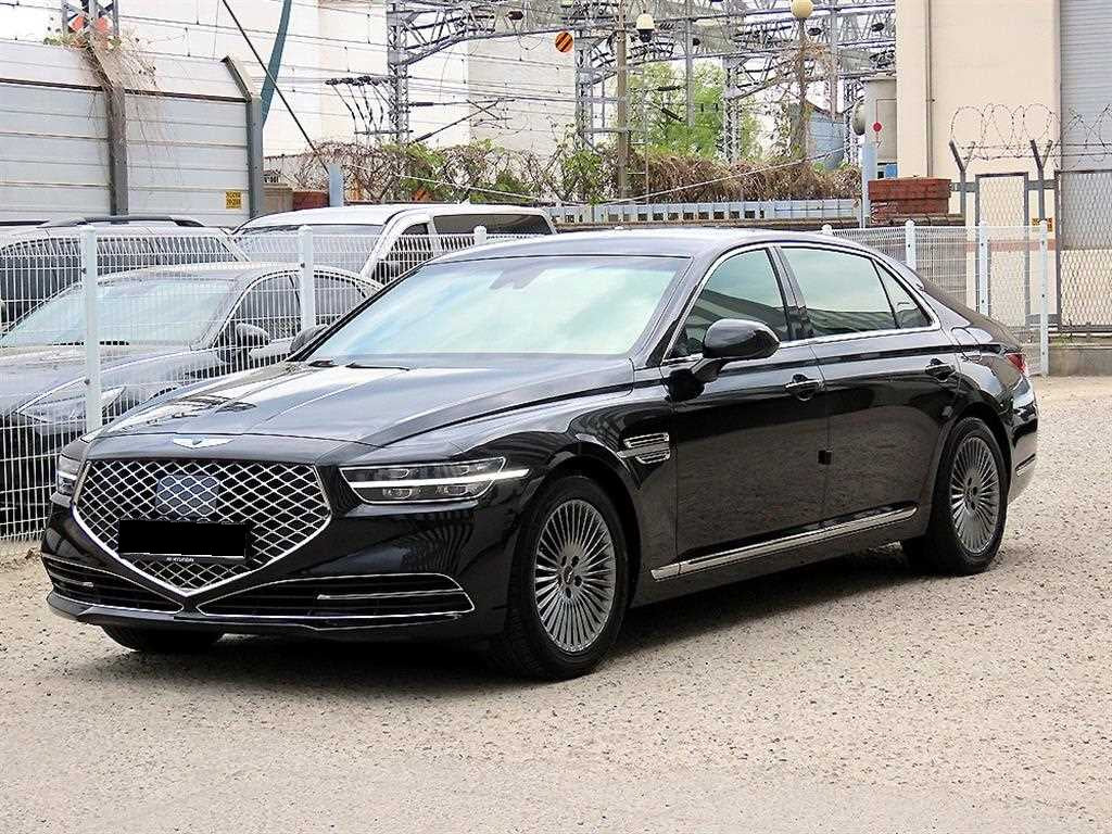 Genesis G90 — photo 02