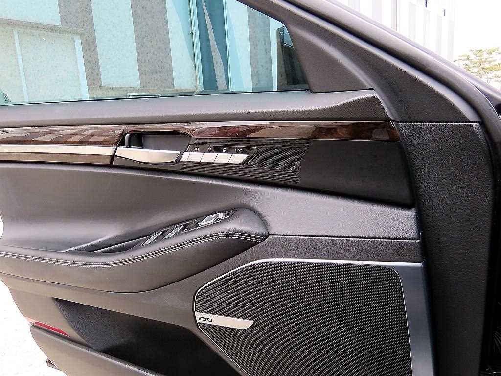 Genesis G90 — photo 11