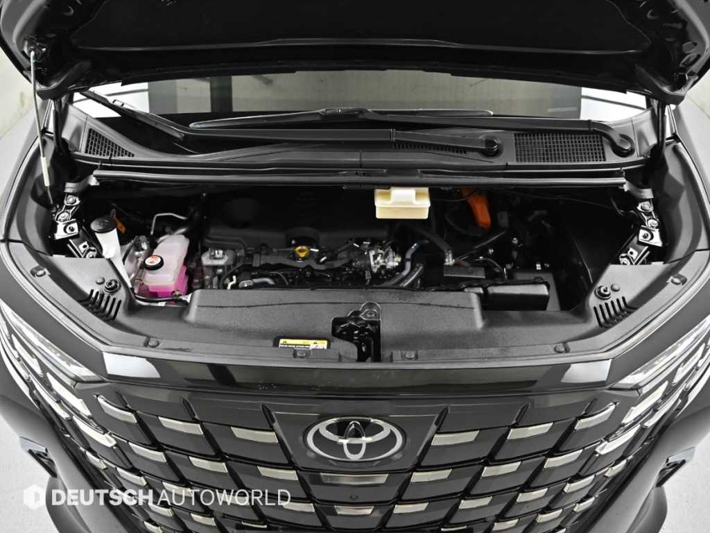 Toyota Alphard — photo 06