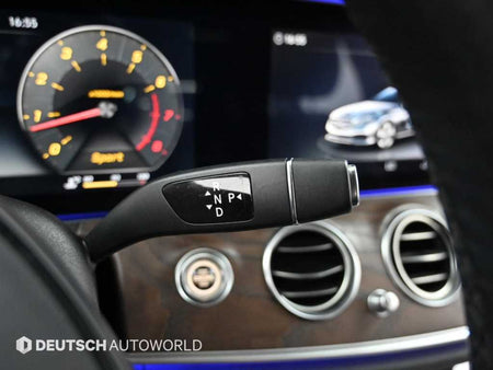 Mercedes-Benz E-Class — photo 09