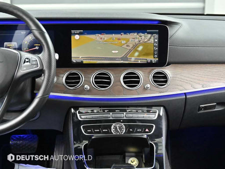 Mercedes-Benz E-Class — photo 14