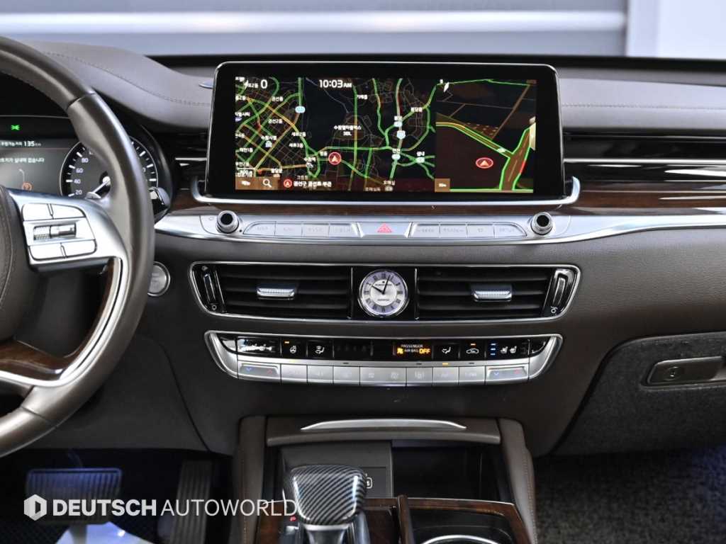 Kia K9 — photo 14