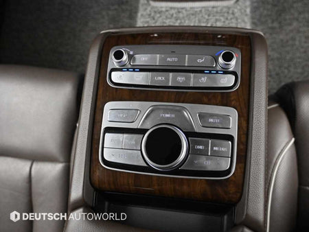 Kia K9 — photo 16