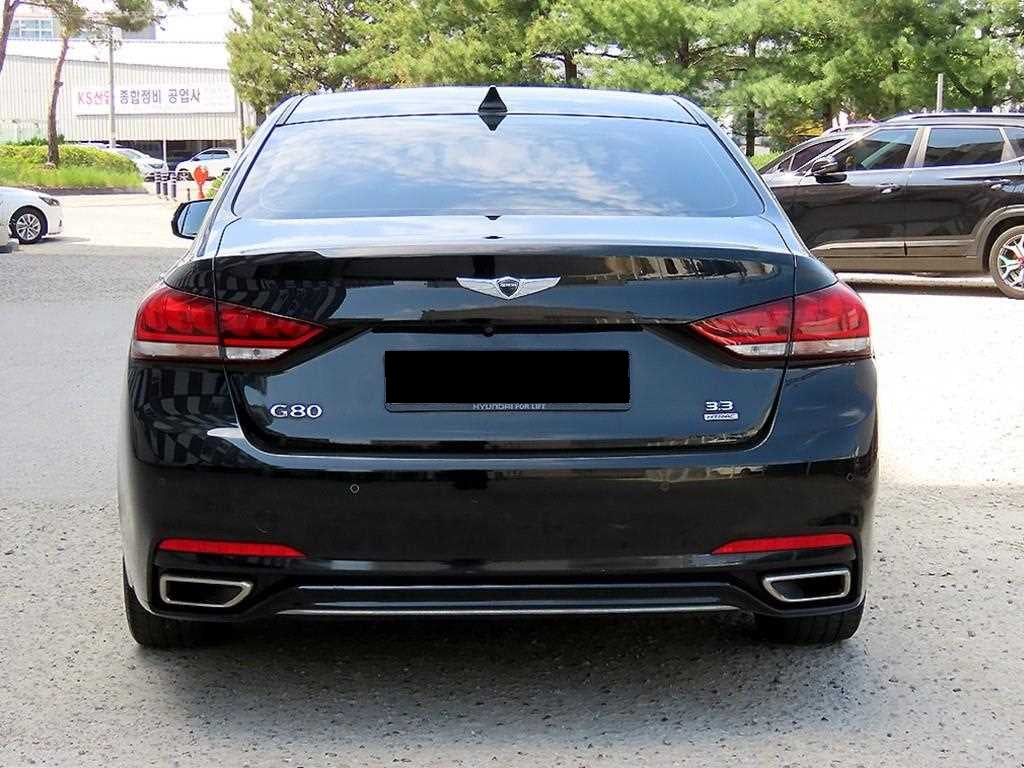 Genesis G80 — photo 04