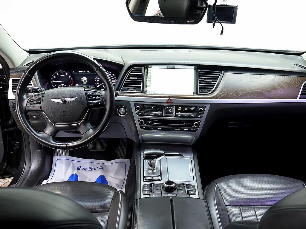 Genesis G80 — photo 05