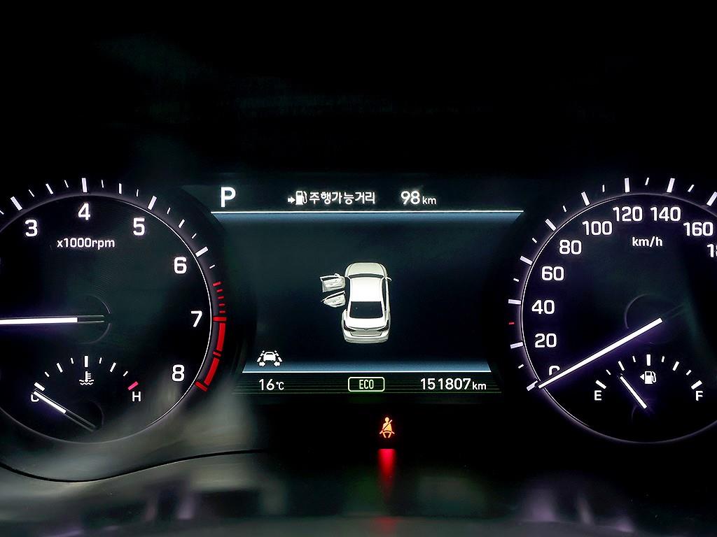 Genesis G80 — photo 06