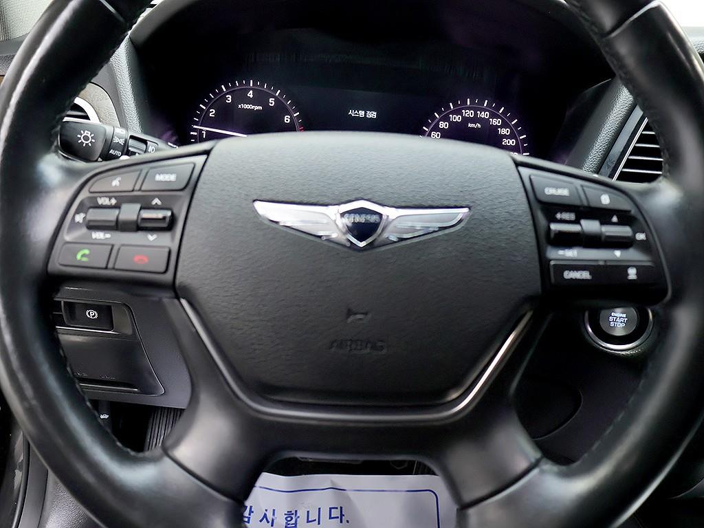Genesis G80 — photo 15