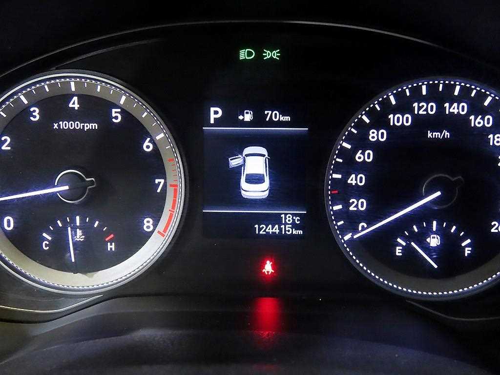 Hyundai Grandeur — photo 09