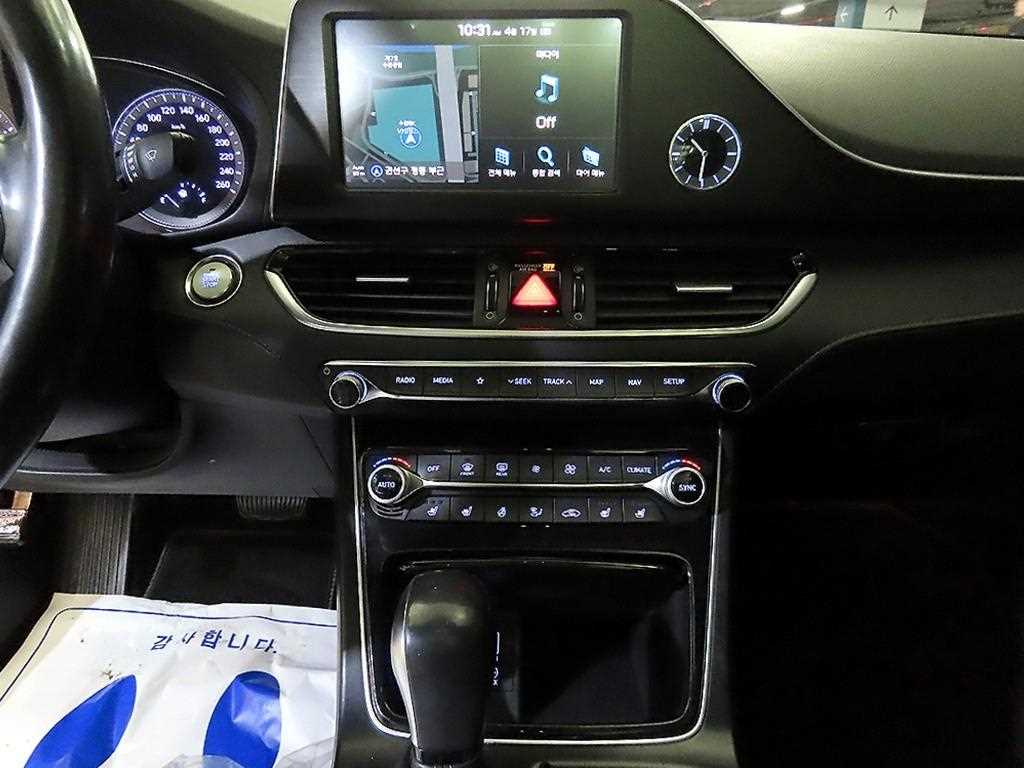 Hyundai Grandeur — photo 11