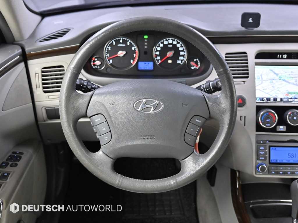 Hyundai Grandeur — photo 13