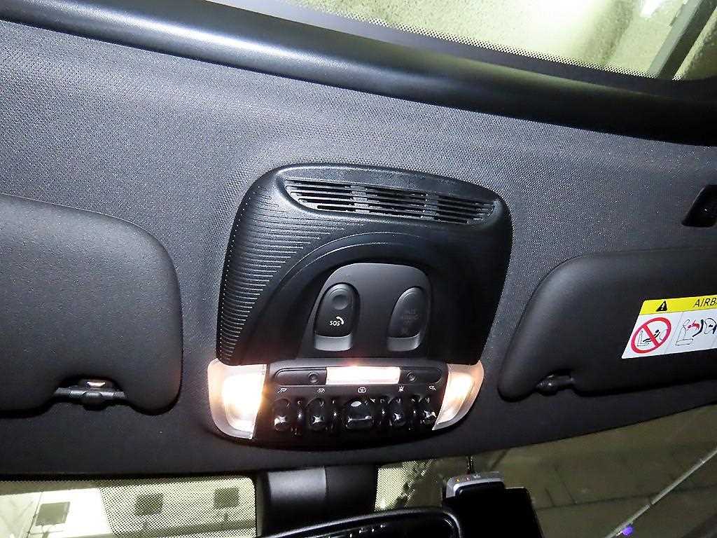 Mini Cooper — photo 15