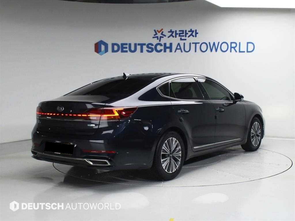 Kia K7 — photo 02