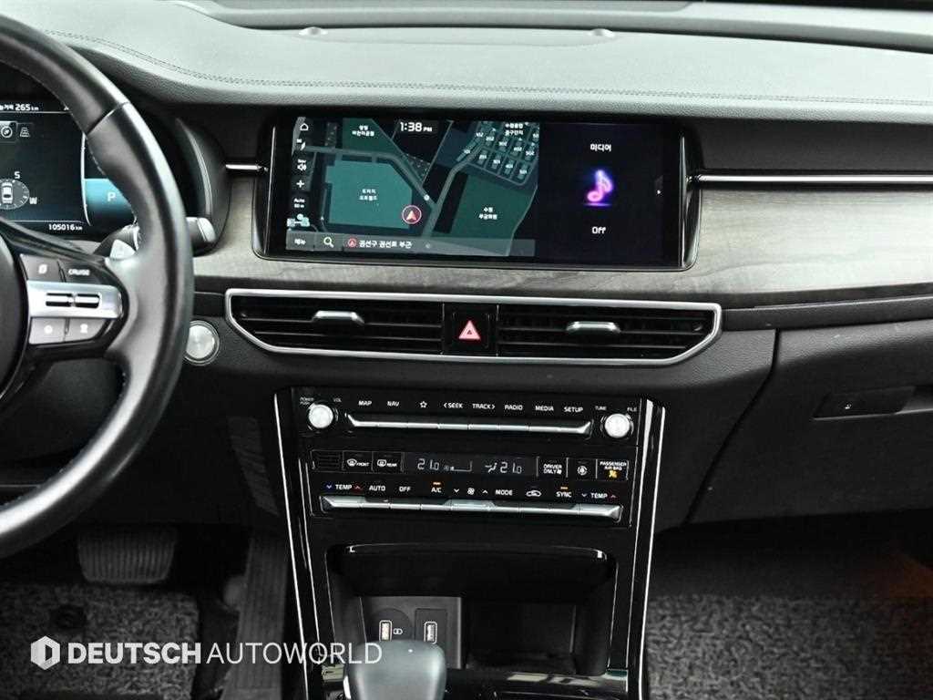 Kia K7 — photo 14