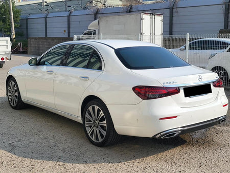 Mercedes-Benz E-Class — photo 03