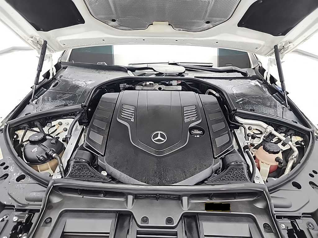 Mercedes-Benz S-Class — photo 05