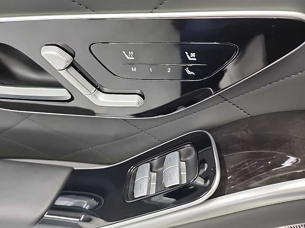Mercedes-Benz S-Class — photo 15