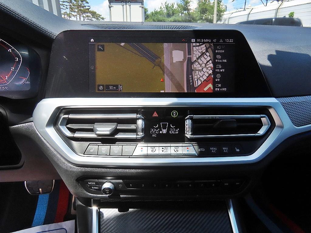 BMW 3-Series — photo 13