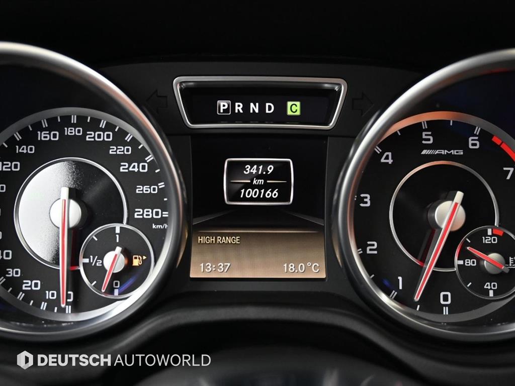Mercedes-Benz G-Class — photo 08