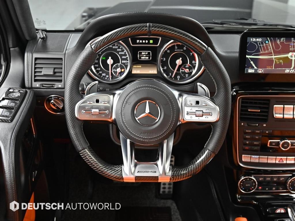 Mercedes-Benz G-Class — photo 13