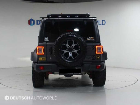 Jeep Wrangler — photo 04