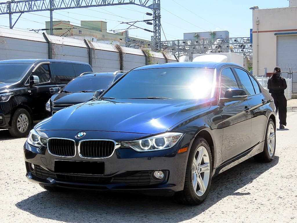 BMW 3-Series — photo 02