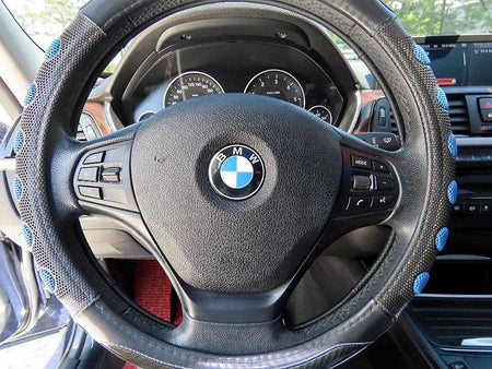 BMW 3-Series — photo 08