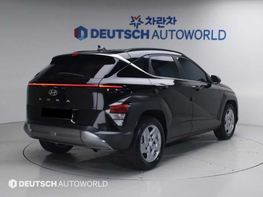 Hyundai Kona — photo 02