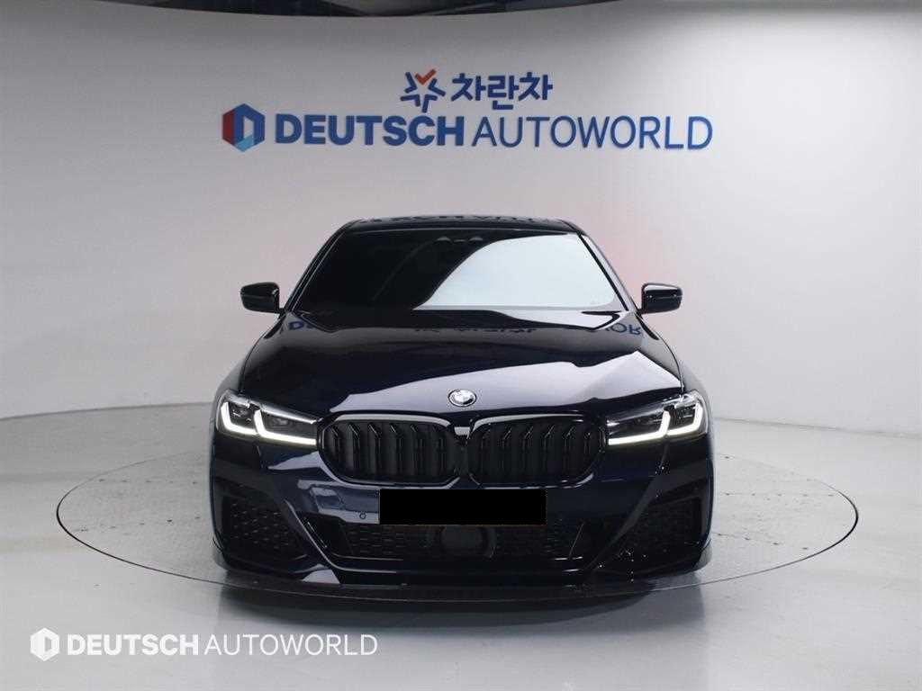 BMW 5-Series — photo 03