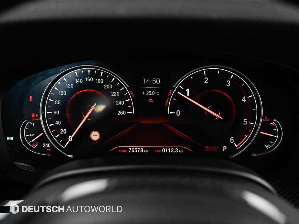 BMW 5-Series — photo 08