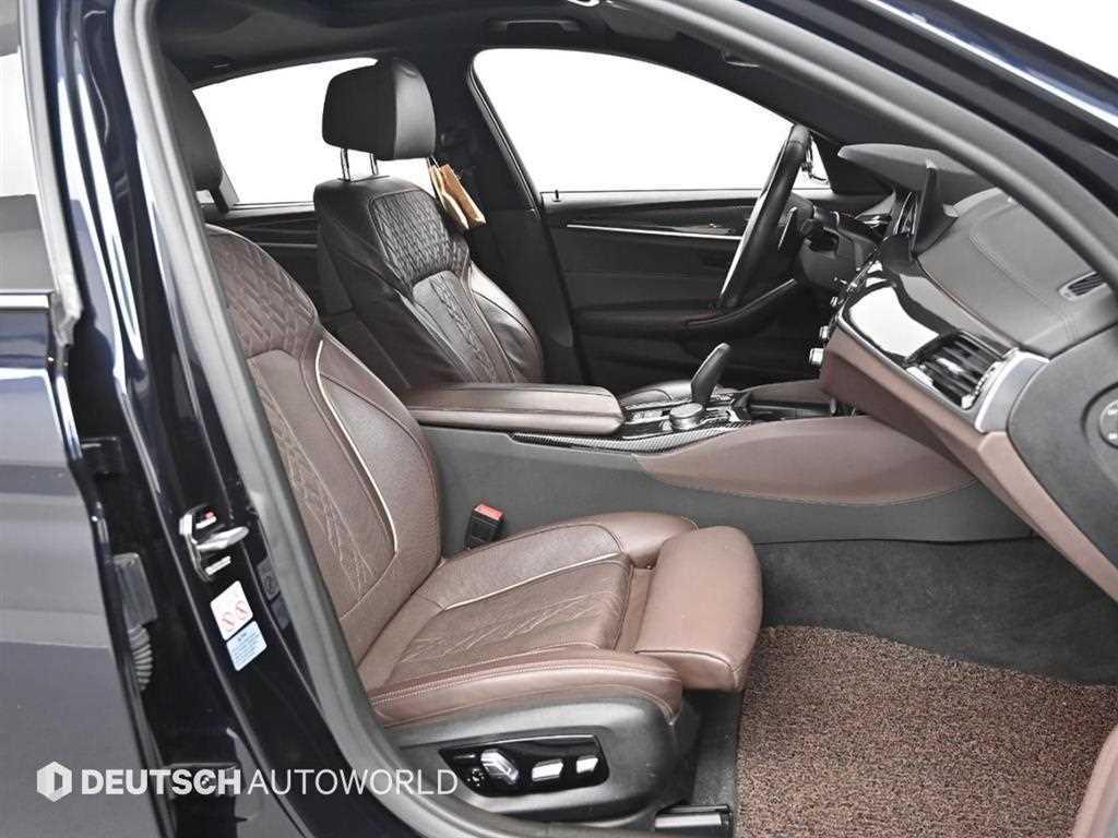 BMW 5-Series — photo 10