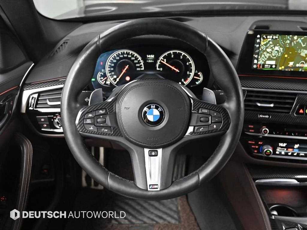 BMW 5-Series — photo 13