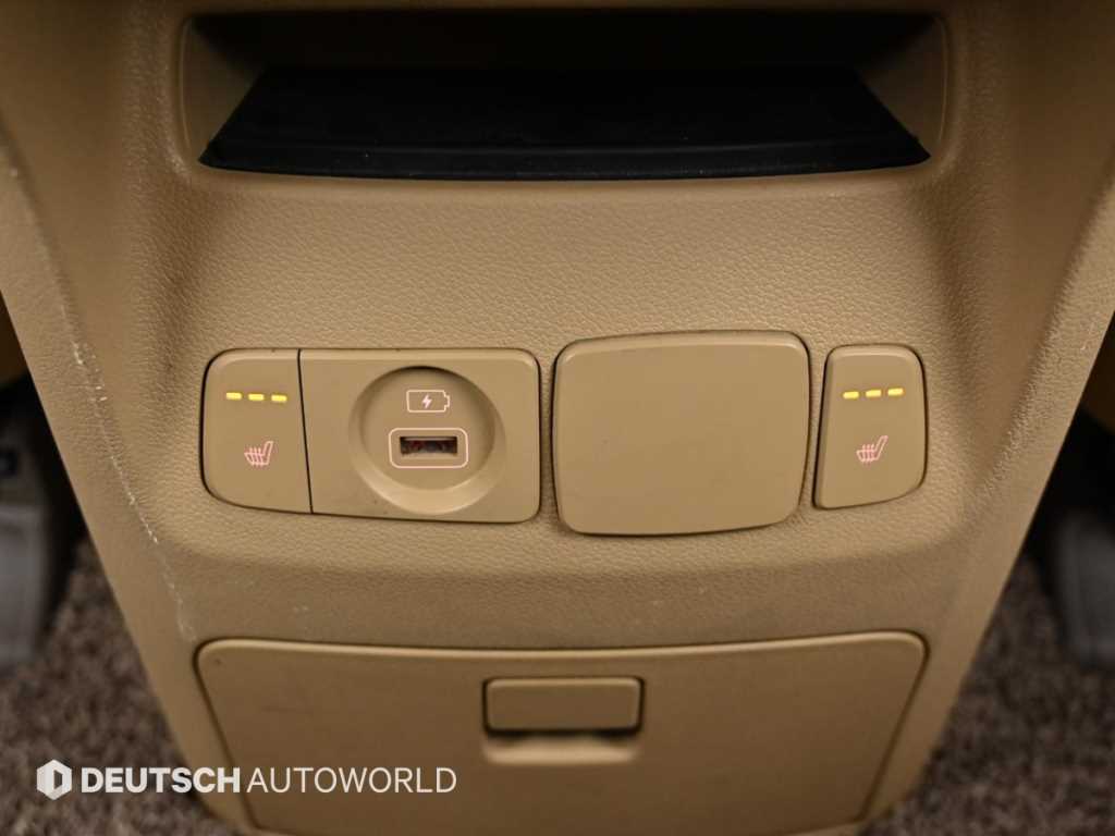 Kia Carnival — photo 16
