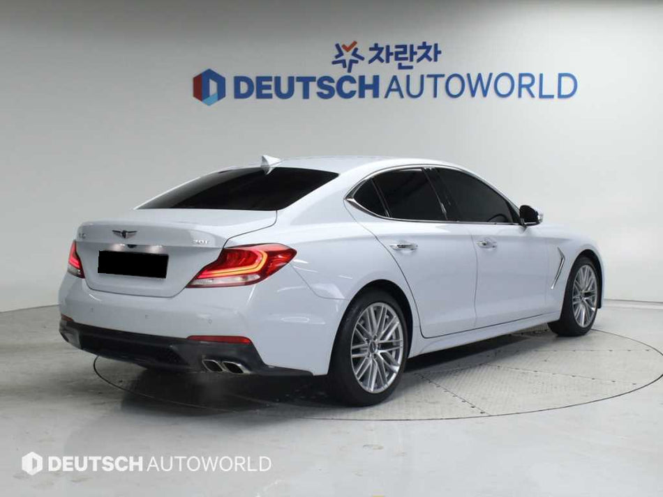 Genesis G70 — photo 02