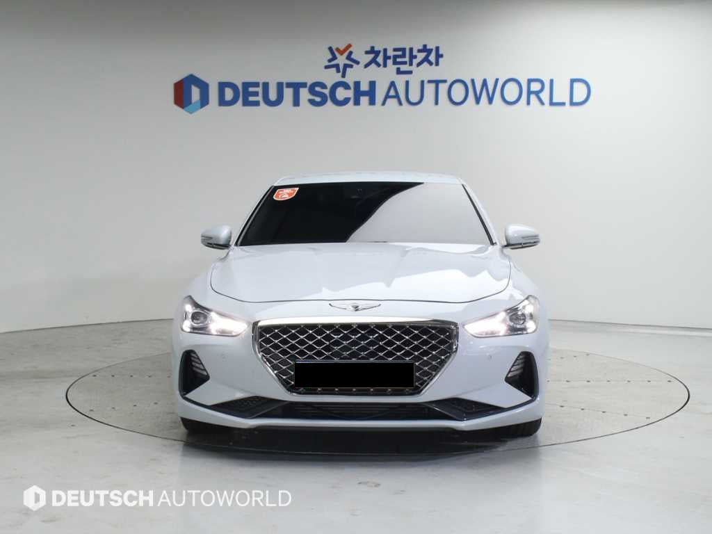 Genesis G70 — photo 03