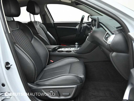 Genesis G70 — photo 10