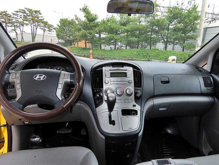 Hyundai Starex — photo 08