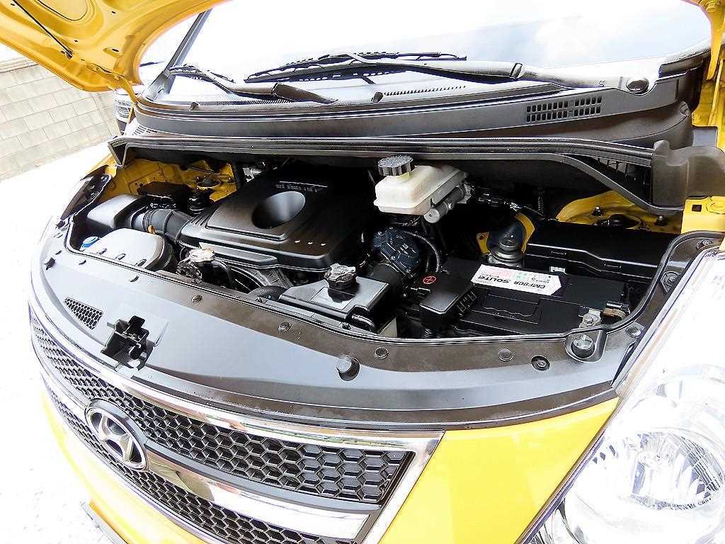 Hyundai Starex — photo 18