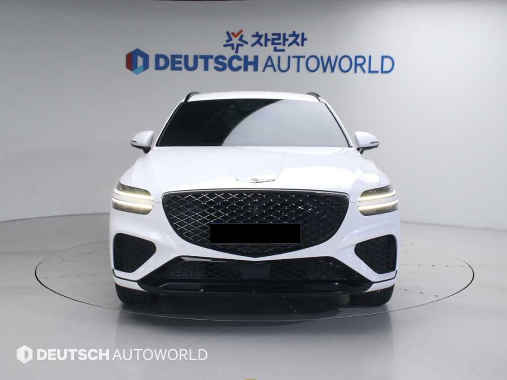 Genesis GV70 — photo 03