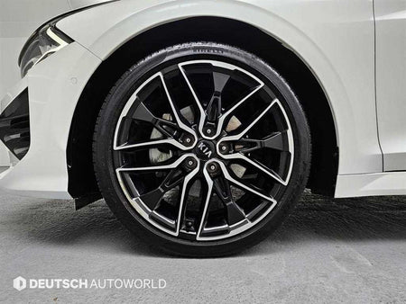 Kia K5 — photo 05