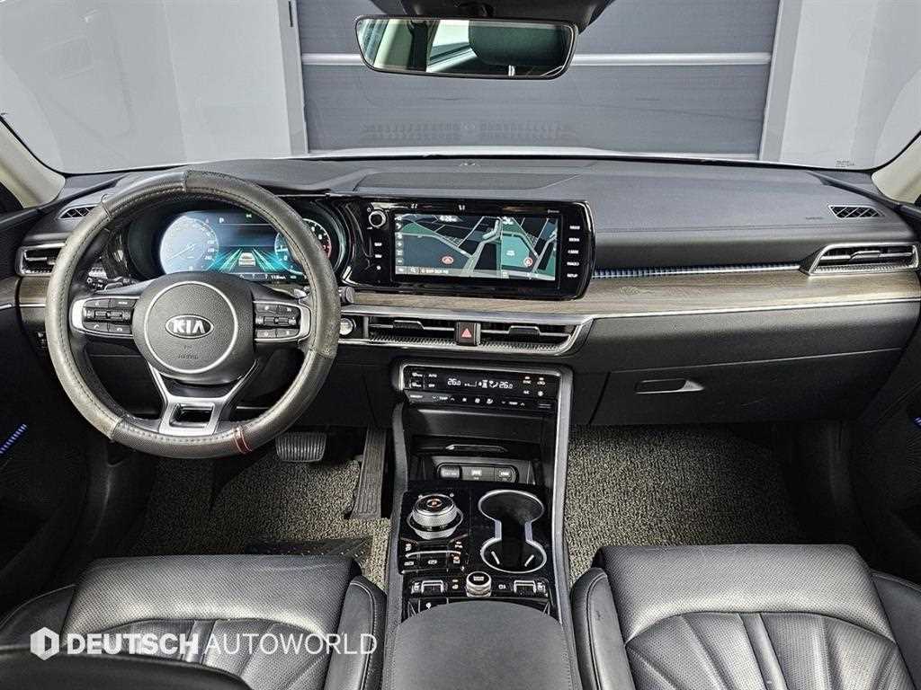Kia K5 — photo 07