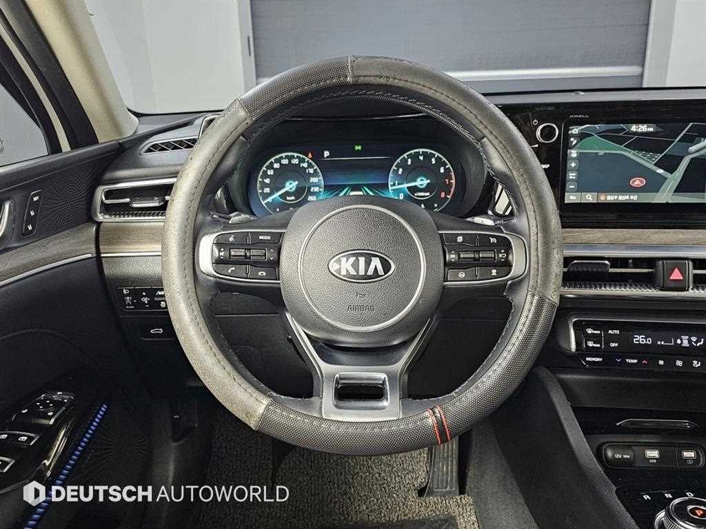 Kia K5 — photo 13