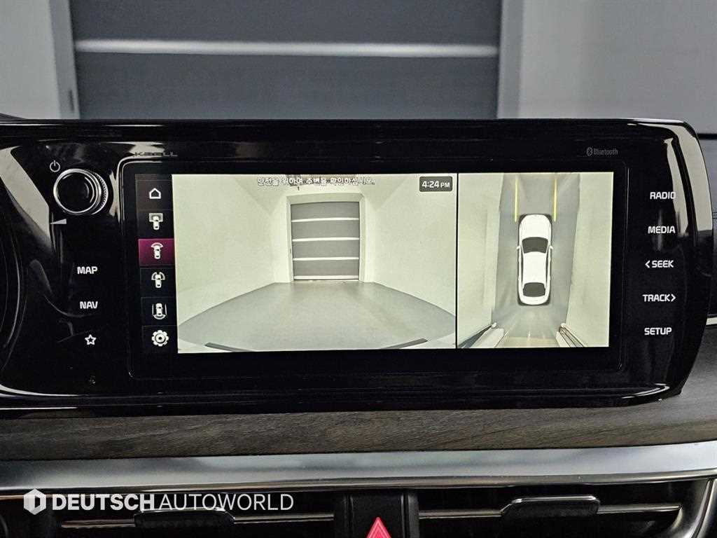 Kia K5 — photo 15
