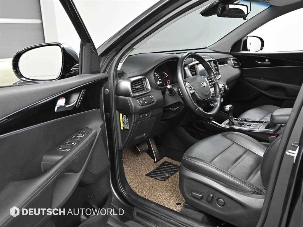 Kia Sorento — photo 11