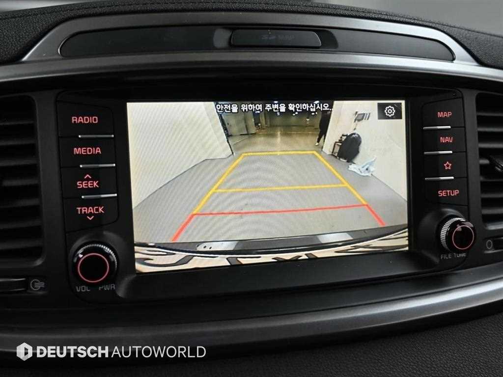 Kia Sorento — photo 15