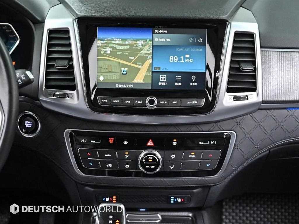 KGM Rexton — photo 14