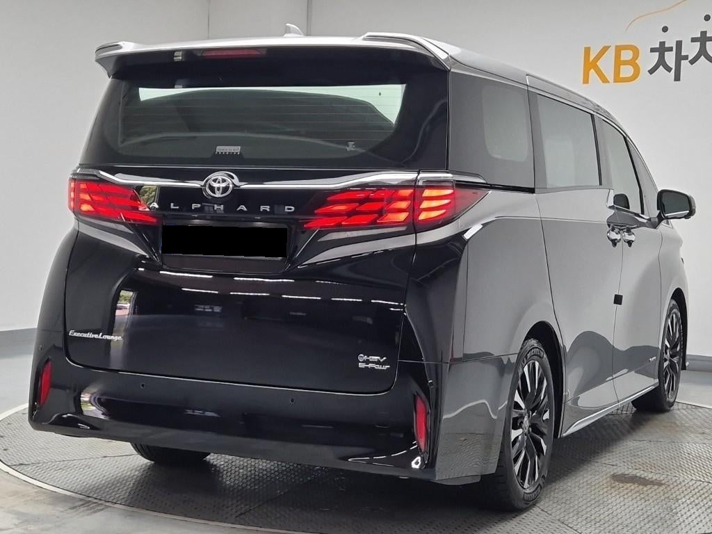 Toyota Alphard — photo 03